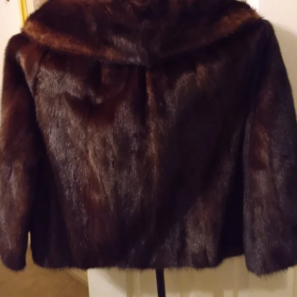 PRICE DROP!! Mink fur coat. Perfect condition. Small to medium. - Picture 3 of 13